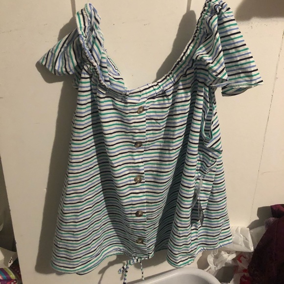 Top - Picture 2 of 5